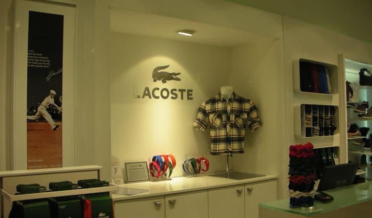 Lacoste — image 2