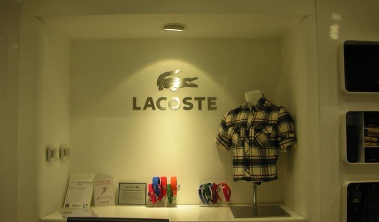 Lacoste — image 3